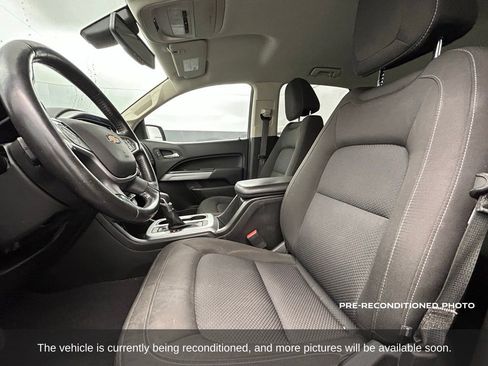 Used 2022 Chevrolet Colorado LT w/ LT Convenience Package image 11