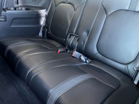 Used 2025 Honda Pilot Touring image 34