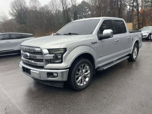 Used 2017 Ford F150 Lariat RWD image 3