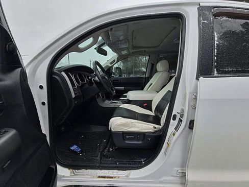 Used 2011 Toyota Tundra SR5 image 5