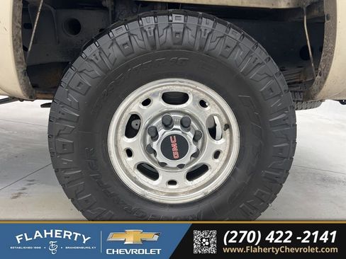 Used 2005 GMC Sierra 2500 SLE w/ Heavy-Duty Power Package image 17