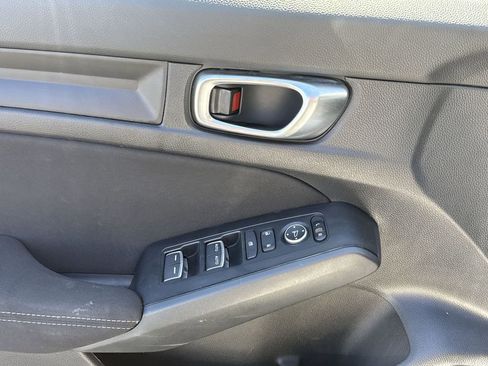 Used 2025 Honda Civic Sport image 15