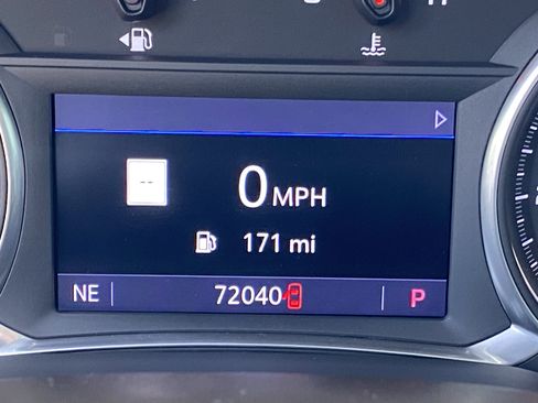 Used 2021 GMC Acadia SLT image 22