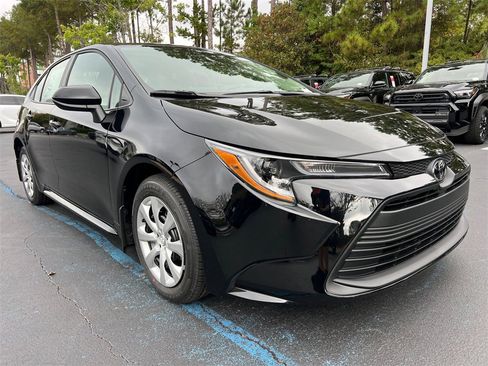 New 2026 Toyota Corolla LE image 1