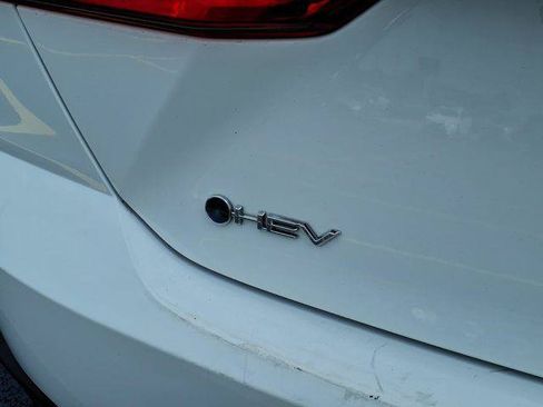 Certified 2025 Toyota Camry SE FWD image 32