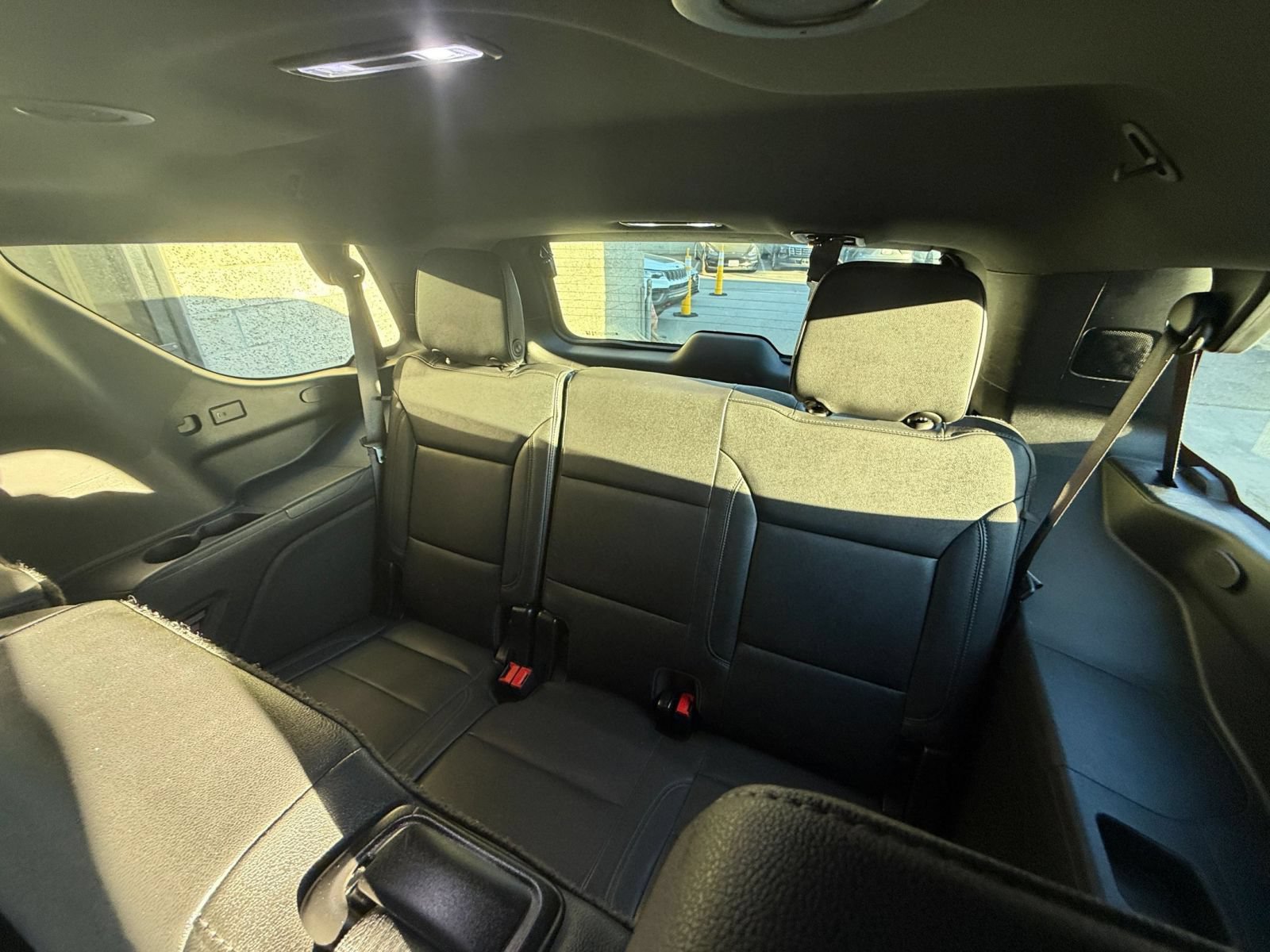 Used 2024 Chevrolet Tahoe LT w/ Luxury Package RWD image 30