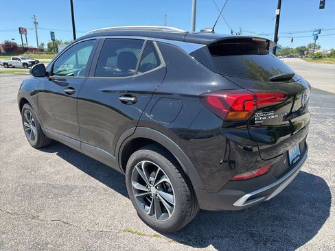 Used 2023 Buick Encore GX Select w/ Safety Package II AWD/4WD image 4