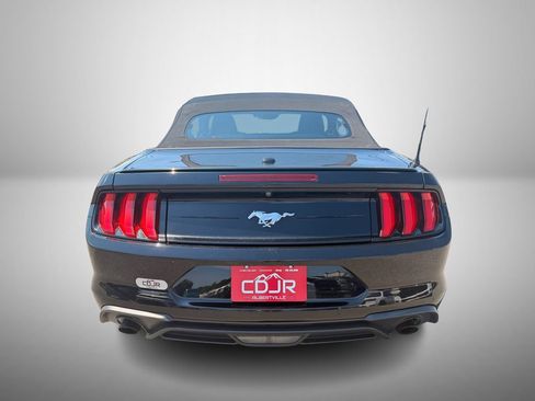 Used 2018 Ford Mustang Premium RWD image 9