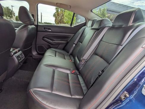 Used 2023 Nissan Altima 2.0 SR FWD image 13