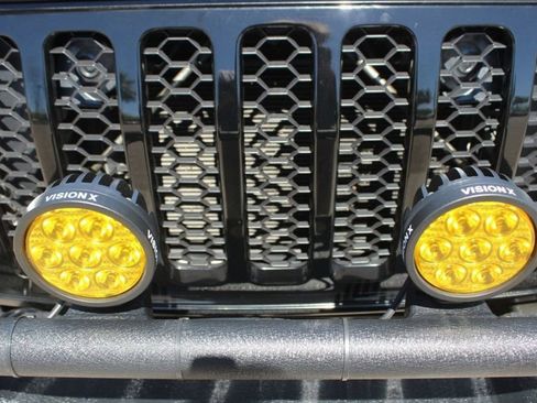 Used 2023 Jeep Gladiator Sport AWD/4WD image 13