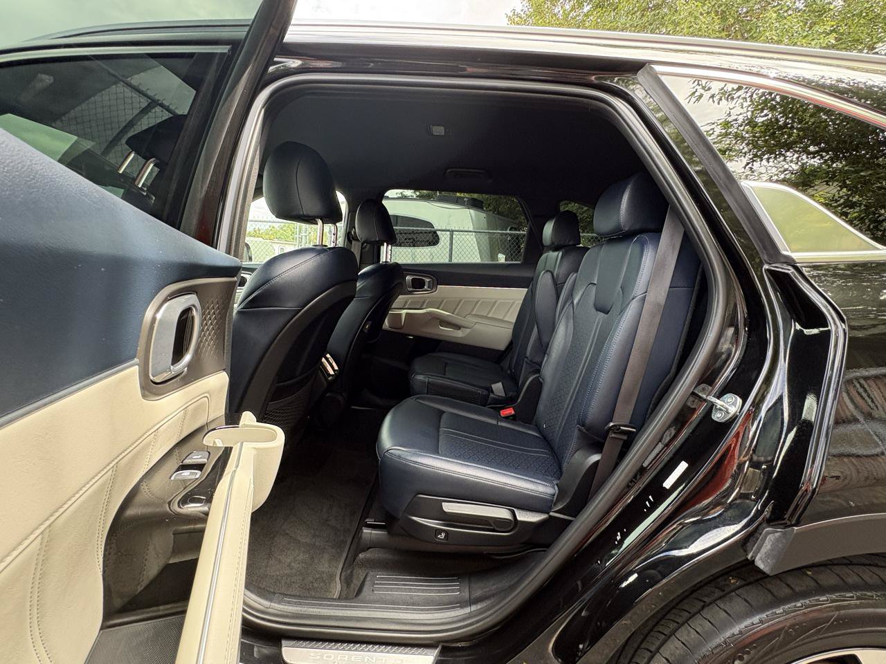 Used 2022 Kia Sorento SX Prestige AWD/4WD image 13