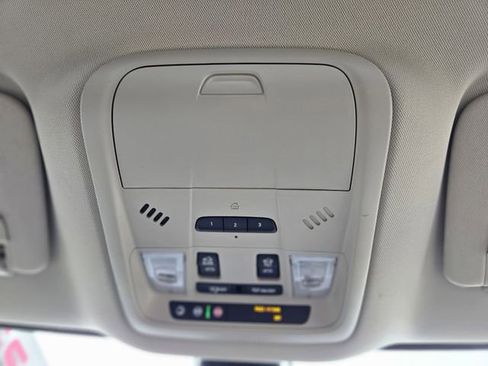 Used 2019 Buick Enclave Premium w/ Experience Buick Package image 25