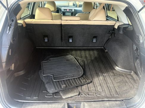 Used 2015 Subaru Outback 2.5i Limited w/ Protection Package #1 AWD/4WD image 16