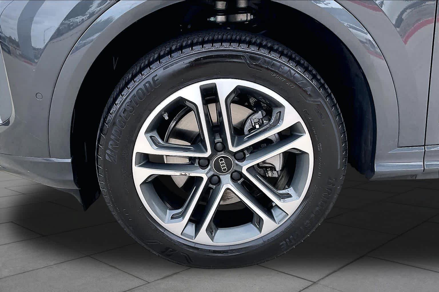 Used 2026 Audi Q5 Premium AWD/4WD image 11