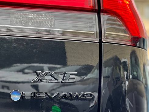 Certified 2026 Toyota Corolla Cross AWD Hybrid image 7