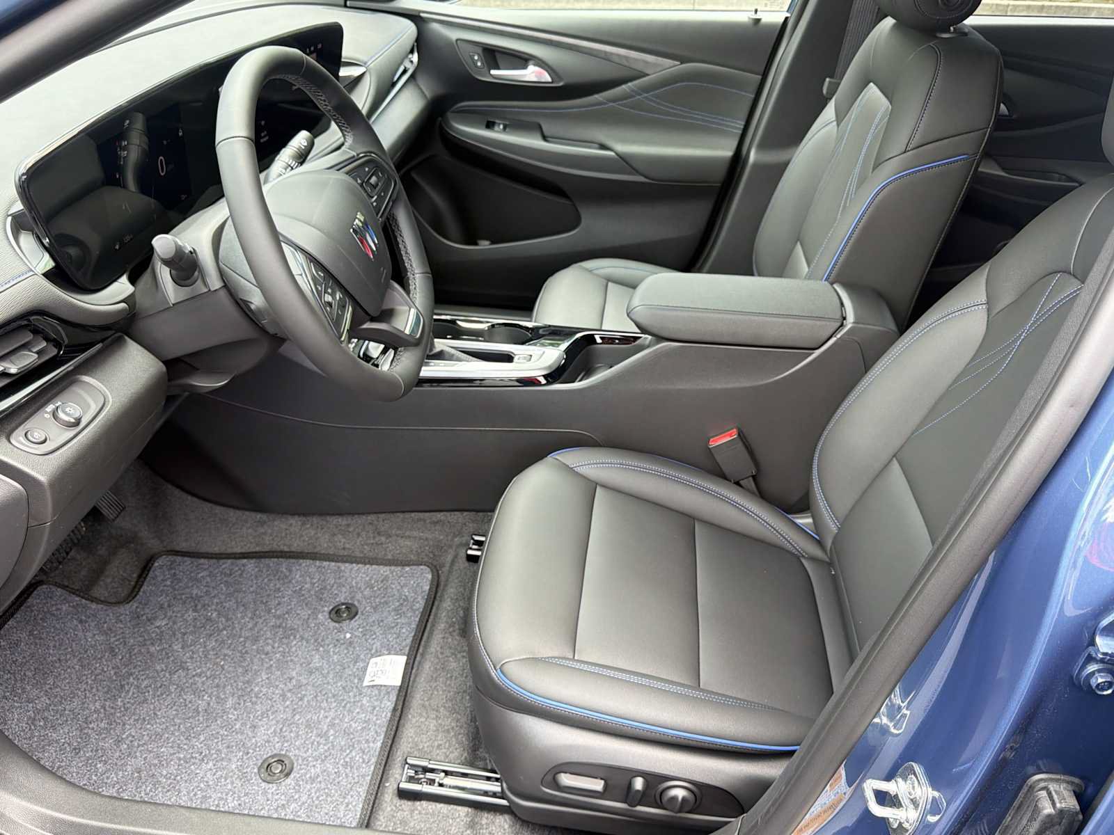 New 2026 Buick Envista Sport Touring w/ Convenience I Package FWD image 19