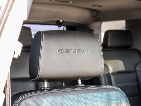 Used 2019 GMC Yukon Denali w/ Denali Ultimate Package image 15