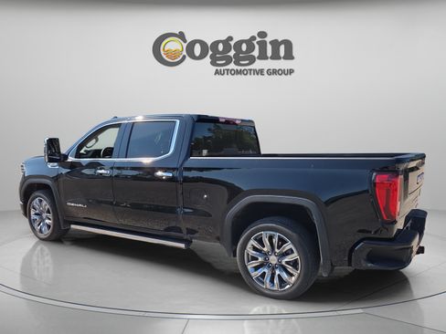 Certified 2025 GMC Sierra 1500 Denali w/ Denali Reserve Package AWD/4WD image 3