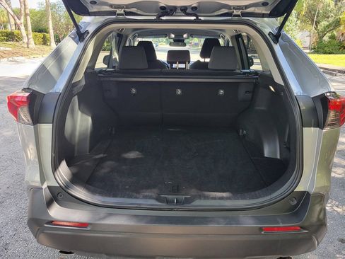 Used 2025 Toyota RAV4 XLE FWD image 17
