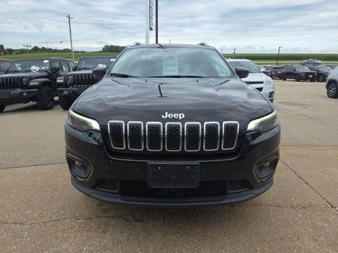 Certified 2021 Jeep Cherokee Latitude Lux w/ Comfort/Convenience Group AWD/4WD image 2
