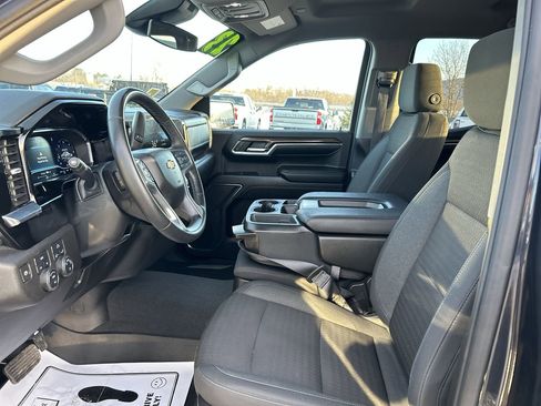 Used 2023 Chevrolet Silverado 1500 LT image 21