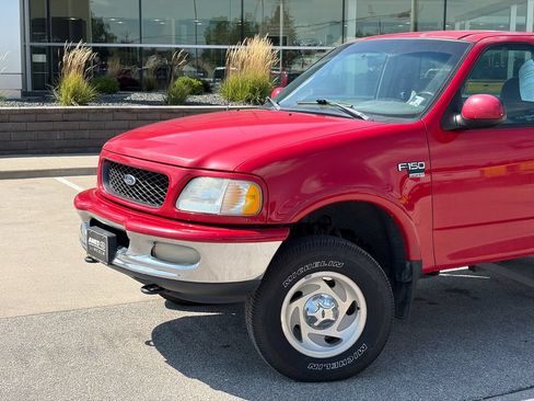 Used 1998 Ford F150 4x4 Regular Cab image 2