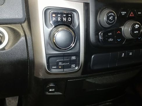 Used 2019 RAM 1500 Classic Warlock AWD/4WD image 18