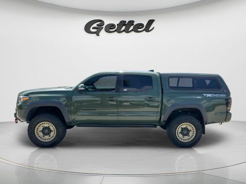 Used 2021 Toyota Tacoma TRD Off-Road w/ Technology Package AWD/4WD image 12