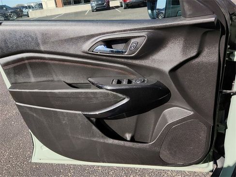 Certified 2024 Chevrolet Trax RS w/ Sunroof Package image 16