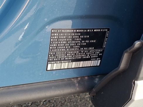 New 2026 Volkswagen Tiguan SE AWD/4WD image 18