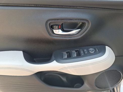 New 2027 Honda HR-V EX-L image 7