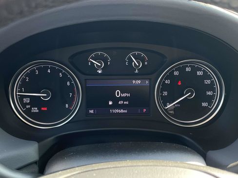 Used 2020 Buick Enclave Essence FWD image 23
