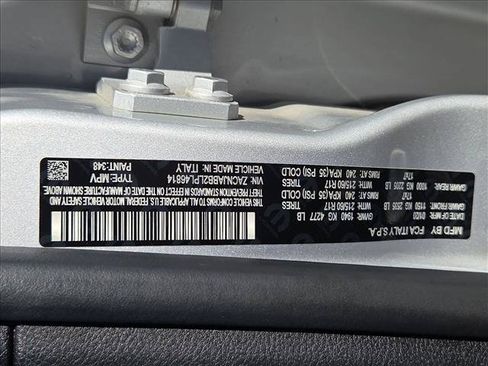 Used 2020 Jeep Renegade Latitude FWD image 24