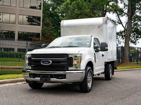 Used 2019 Ford F250 XL w/ XL Value Package RWD image 2