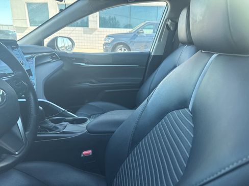 Used 2022 Toyota Camry SE FWD image 30