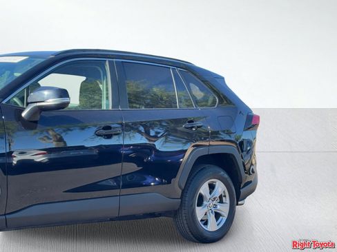 Certified 2025 Toyota RAV4 XLE AWD/4WD image 9