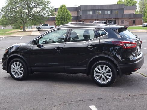 Used 2020 Nissan Rogue Sport SV w/ All-Weather Package AWD/4WD image 8