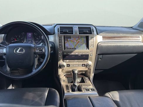 Used 2018 Lexus GX 460 w/ Navigation Package AWD/4WD image 19
