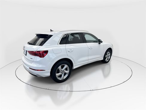 Used 2020 Audi Q3 2.0T Premium image 8