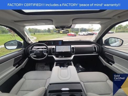 Used 2025 Ford Expedition Platinum AWD/4WD image 27