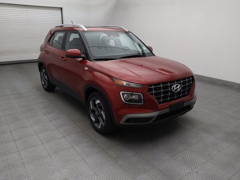 Used 2025 Hyundai Venue SEL FWD image 13