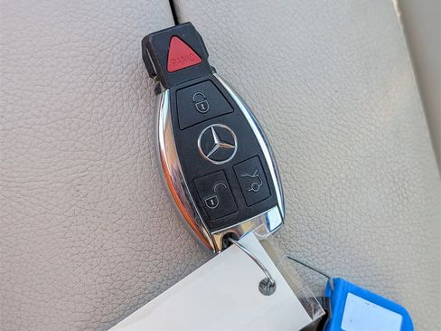 Used 2018 Mercedes-Benz C 300 Sedan w/ Premium Package image 33