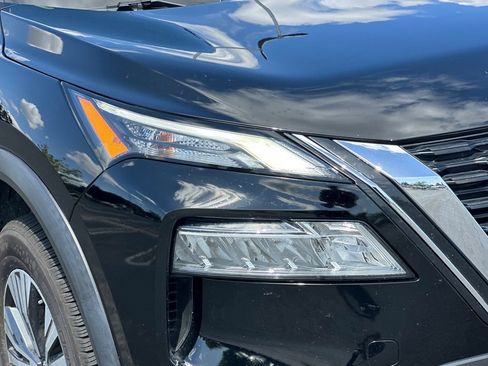 Used 2023 Nissan Rogue SV FWD image 43