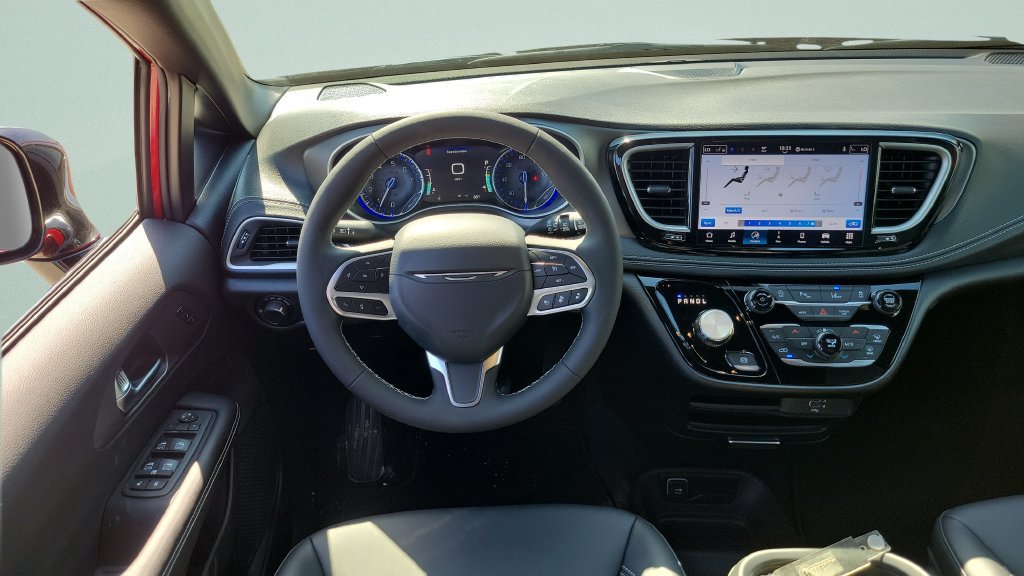 New 2027 Chrysler Pacifica Select w/ Family Tech Group FWD image 12