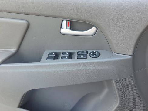 Used 2015 Kia Sportage LX AWD/4WD image 25