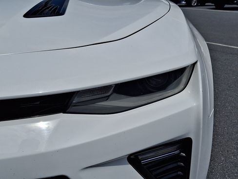 Used 2016 Chevrolet Camaro SS RWD image 10