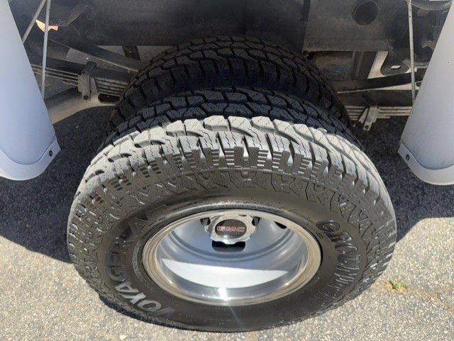 Used 2006 GMC Sierra 3500 SLT w/ Heavy-Duty Power Package AWD/4WD image 26