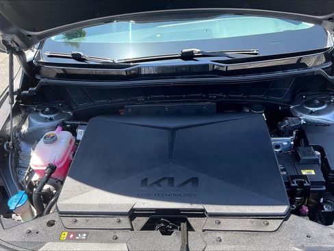 Used 2023 Kia Niro Wind FWD image 29