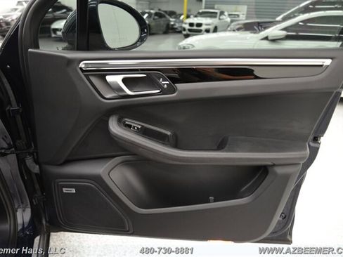 Used 2020 Porsche Macan S image 41