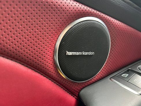 Used 2016 Mercedes-Benz SLK 300 image 35